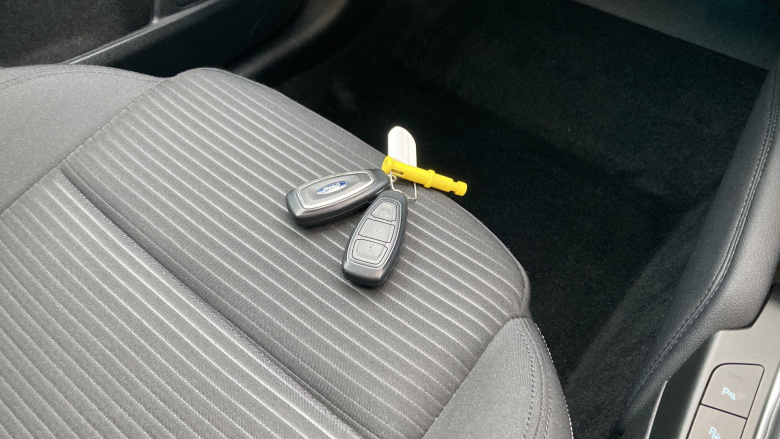Ford Focus 1.0 EcoBoost 125 Titanium 5dr Petrol Hatchback
